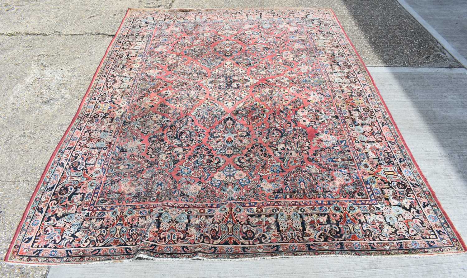 A Persian Sarouk rug 367 x 267 cm - Image 2 of 18