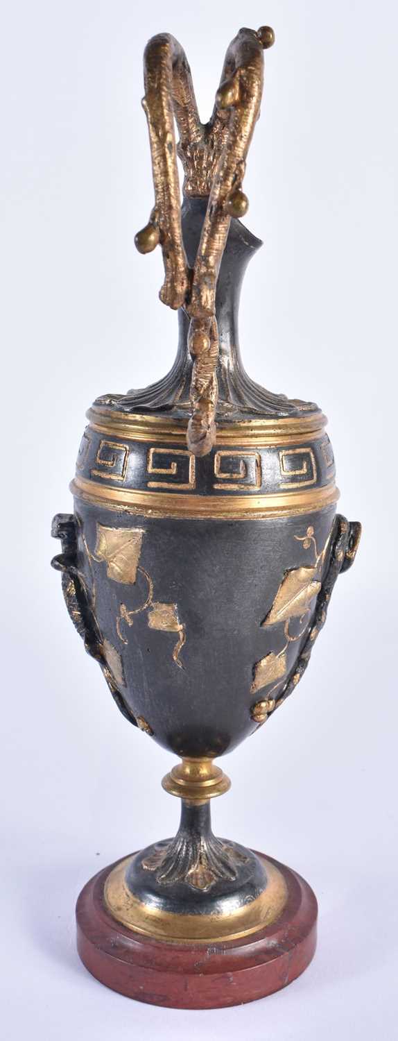 A 19TH CENTURY FRENCH GRAND TOUR BRONZE CLASSICAL EWER overlaid with serpents. 24 cm high. - Image 4 of 6