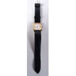 A Unisex Fashion Quartz Watch. Dial 2.7cm incl crown. Needs Battery