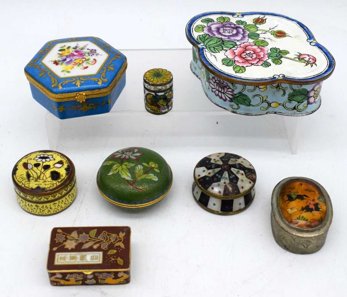 A French Le Tallac Sevres style Porcelain pill box together with a collection of small boxes, - Image 2 of 4