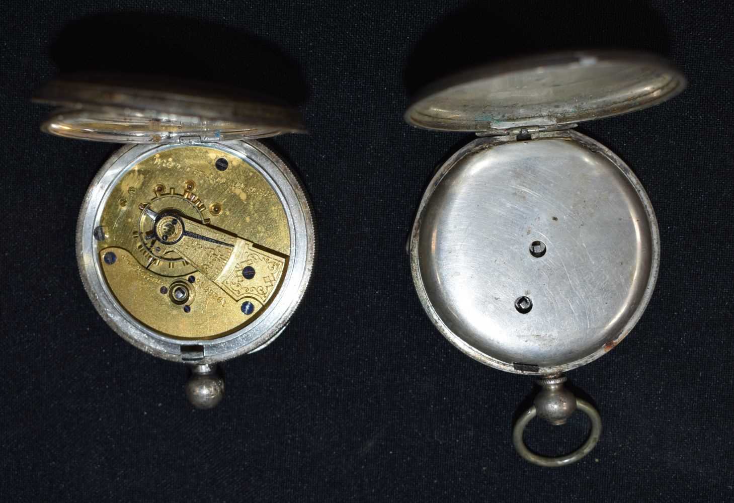 A Silver backed brush together with two pocket watches one silver 22 cm (3) - Image 3 of 10