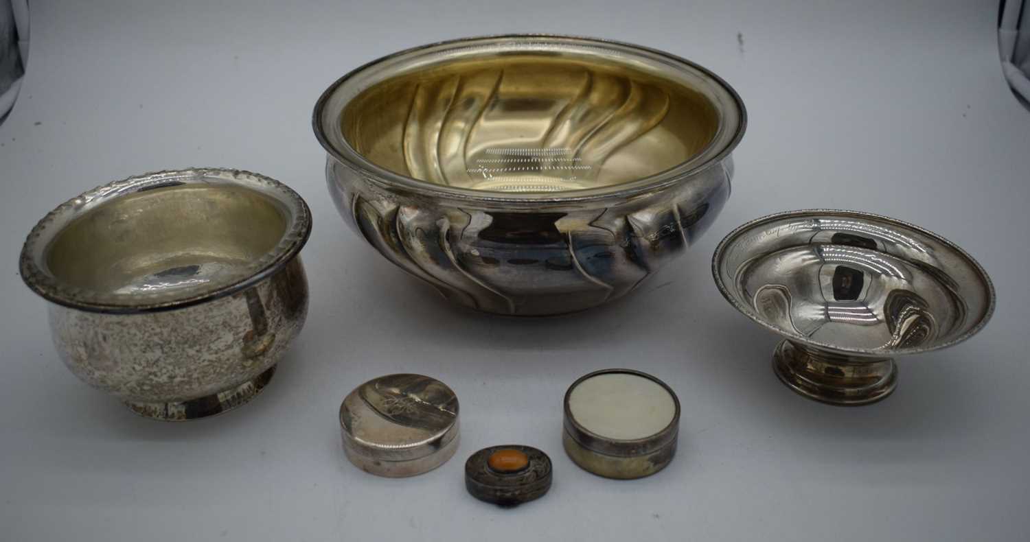 TWO LARGE CONTINENTAL SILVER BOWLS together with an English silver bowl & three continental silver - Image 2 of 7