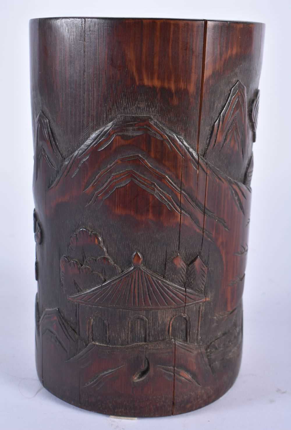 A 19TH CENTURY CHINESE CARVED BAMBOO BITONG BRUSH POT Qing. 17 cm x 10 cm. - Image 3 of 5