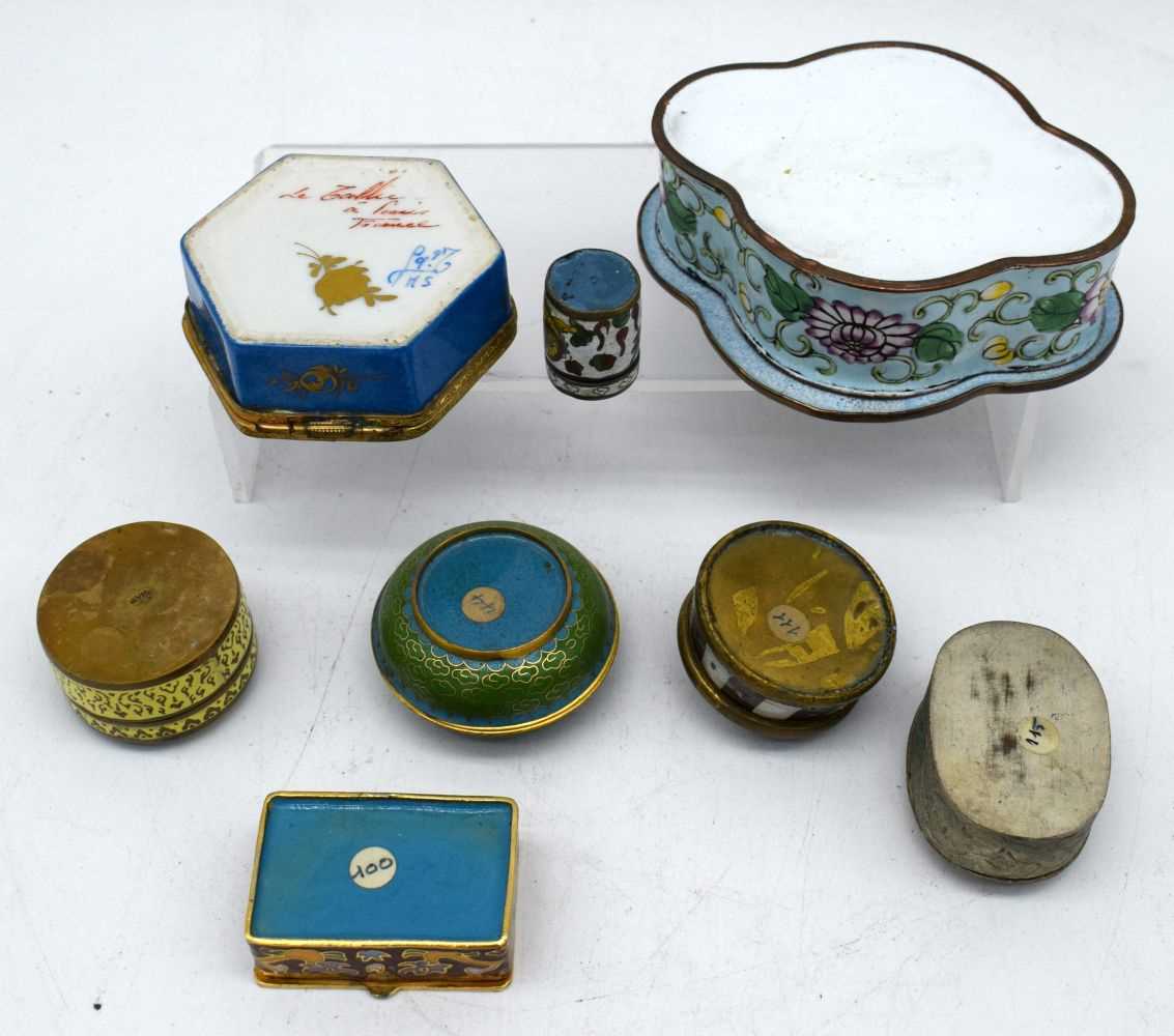 A French Le Tallac Sevres style Porcelain pill box together with a collection of small boxes, - Image 3 of 4