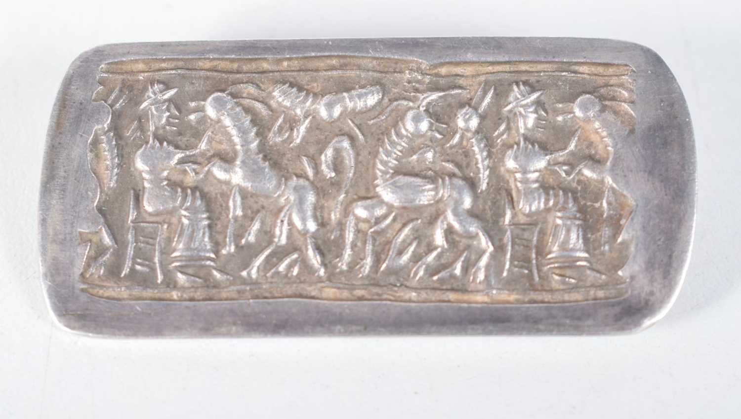 AN ANTIQUE MIDDLE EASTERN SILVER BROOCH. 22.6 grams. 2.5 cm x 5.5 cm.