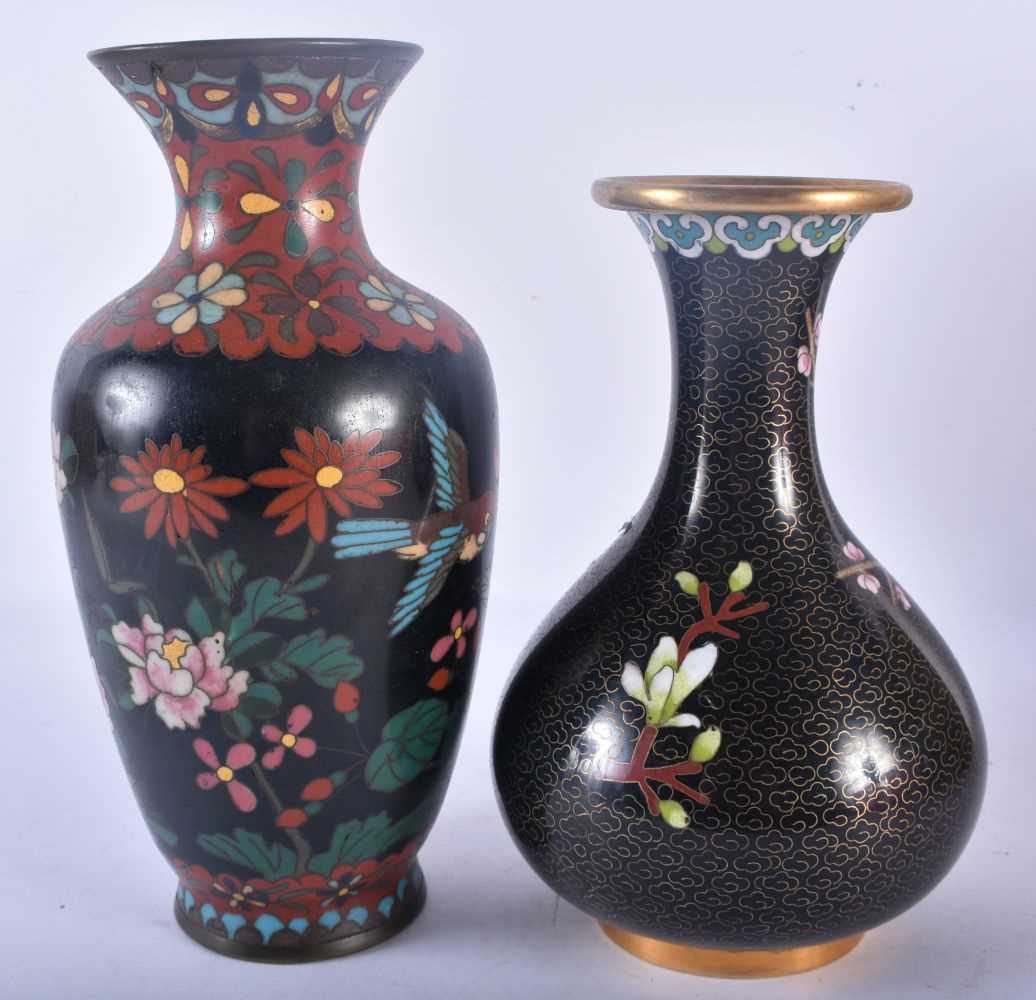 TWO CHINESE CLOISONNE ENAMEL EGGS together with cloisonne vases etc. Largest 21 cm high. (qty) - Image 5 of 9