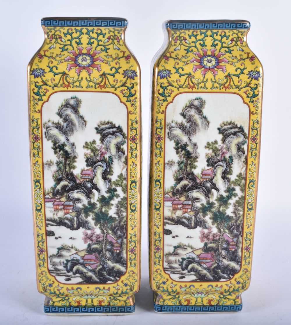 A PAIR OF CHINESE FAMILLE ROSE PORCELAIN KONG FORM VASES 20th Century. 31 cm high. - Image 3 of 5