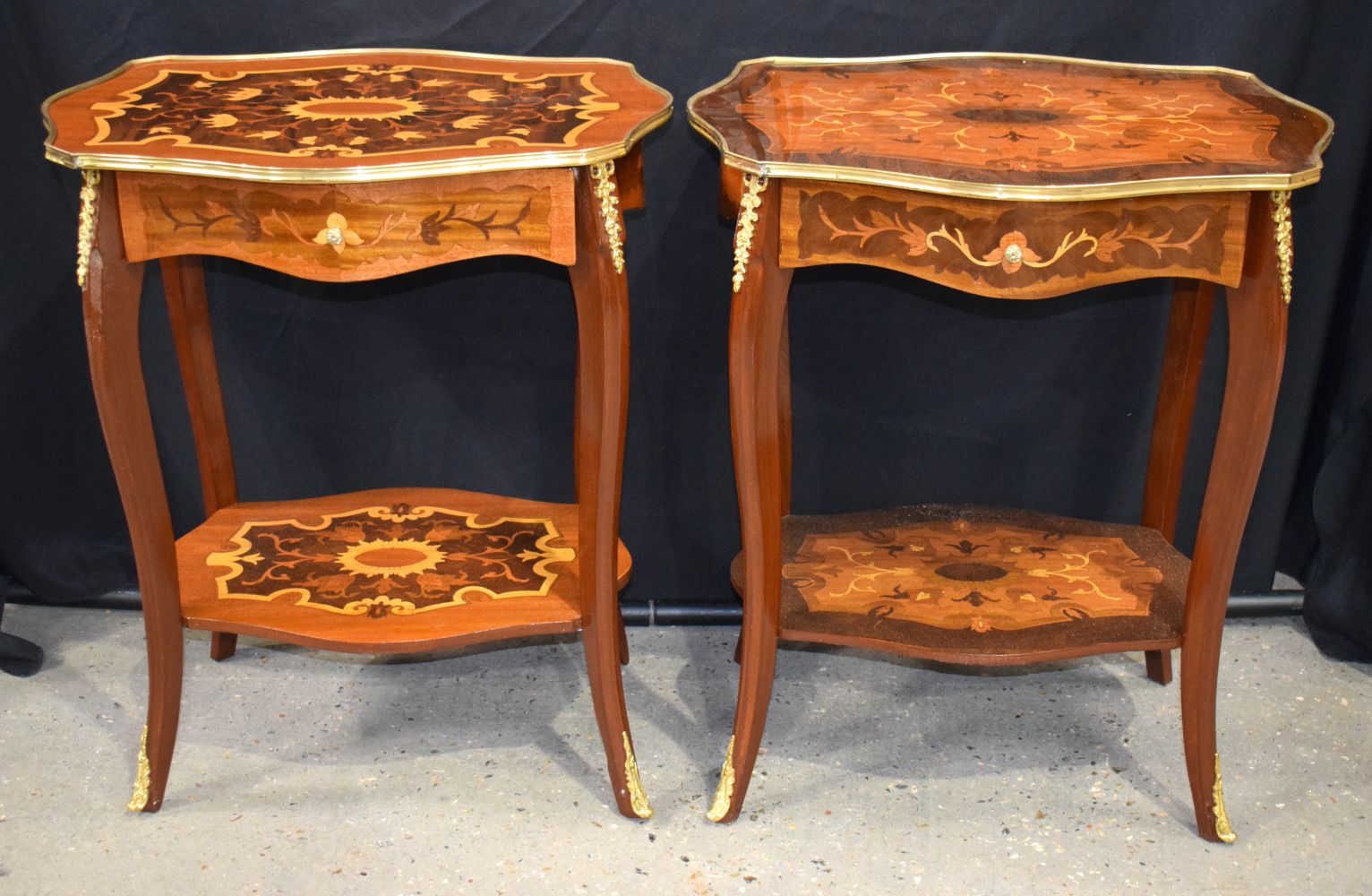 A near pair of Baroque style inlaid Oval 1 drawer tables 72 x 62 x 47 cm (2)