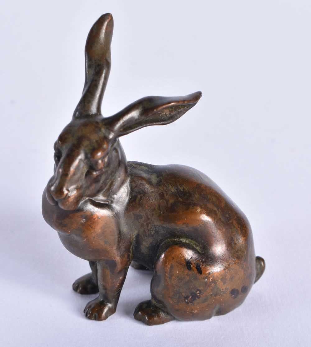 A JAPANESE BRONZE RABBIT OKIMONO. 151.9 grams. 6 cm x 4.75 cm.