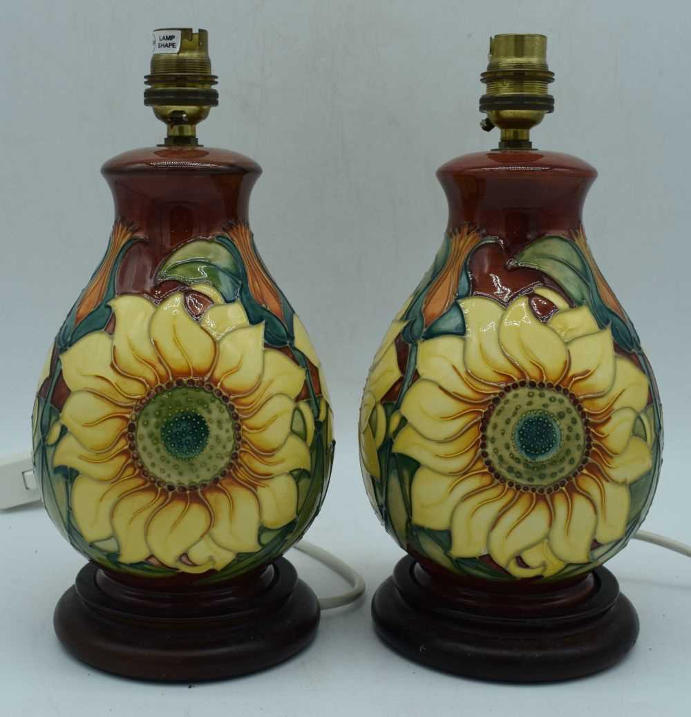 A pair of Moorcroft Inca pattern Sunflower lamp bases 27 cm (2). - Image 3 of 6