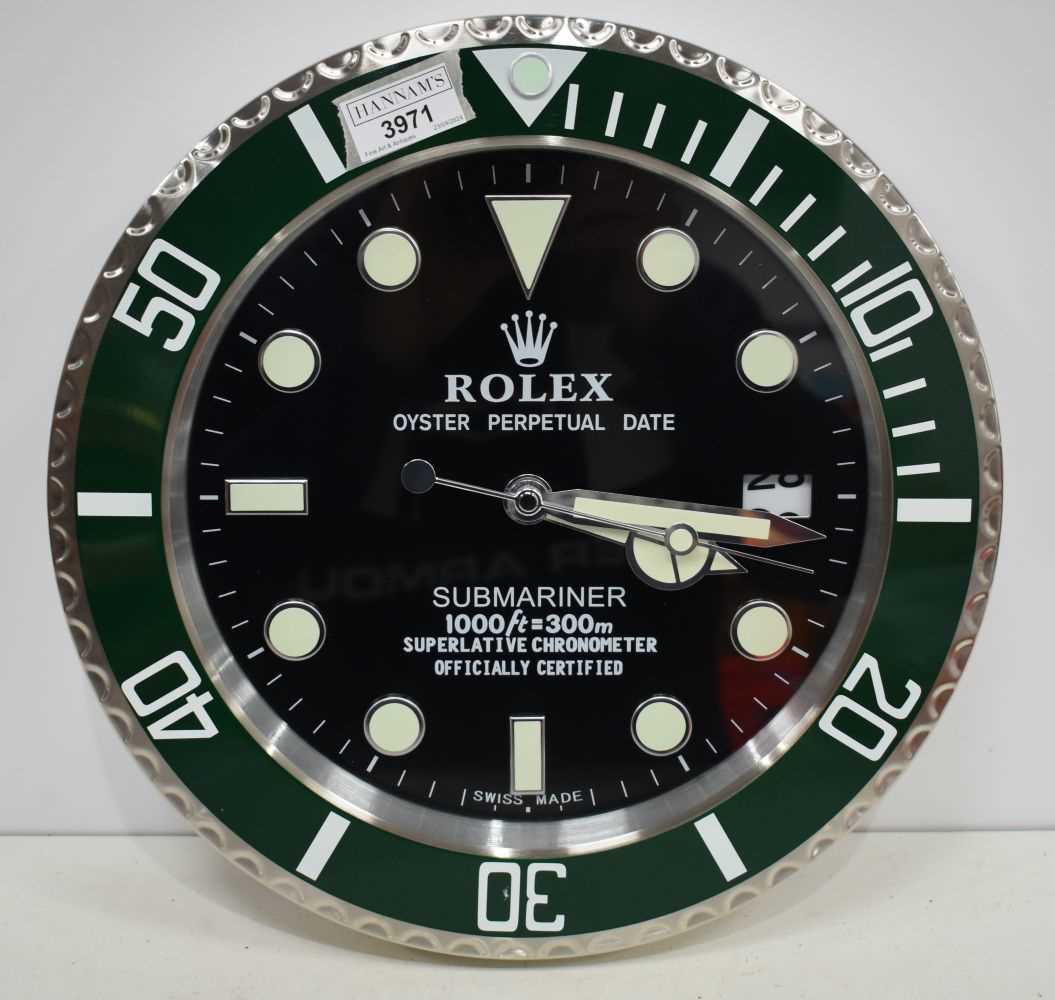 A Contemporary Rolex style dealership clock 33 cm. - Image 2 of 4