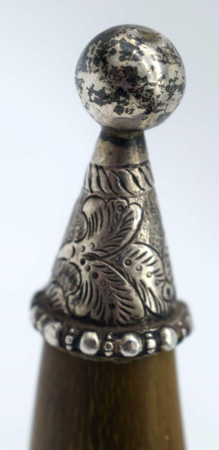 An Indian Silver mounted Buffalo horn posy holder 15 x 33 cm. - Image 5 of 10