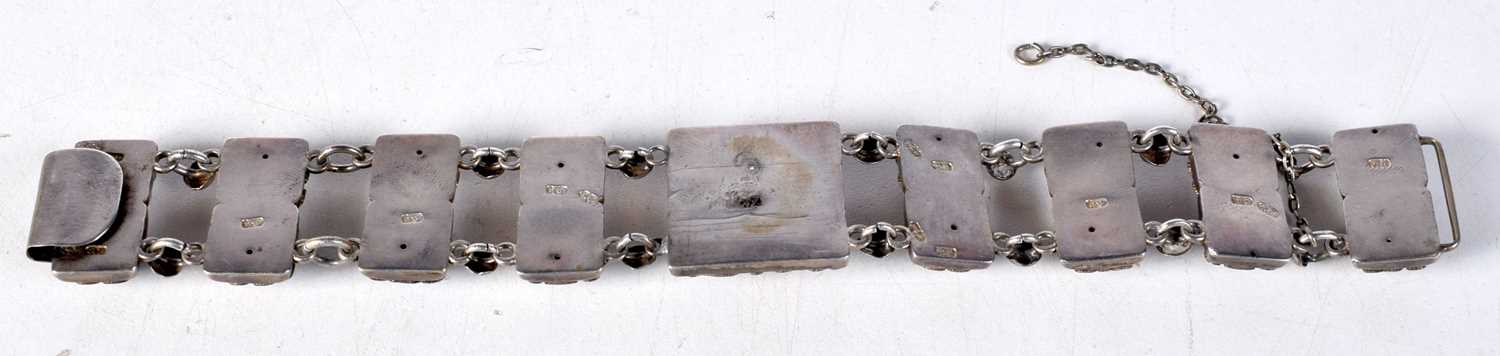 A Continental Silver and Enamel Panel Bracelet.Stamped 84. 19.5 cm x 2.4cm, weight 59.4g - Image 4 of 5