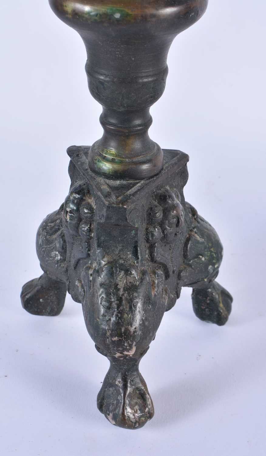A LARGE PAIR OF 18TH CENTURY DUTCH BRONZE PRICKET CANDLESTICKS. 48 cm high. - Image 7 of 7