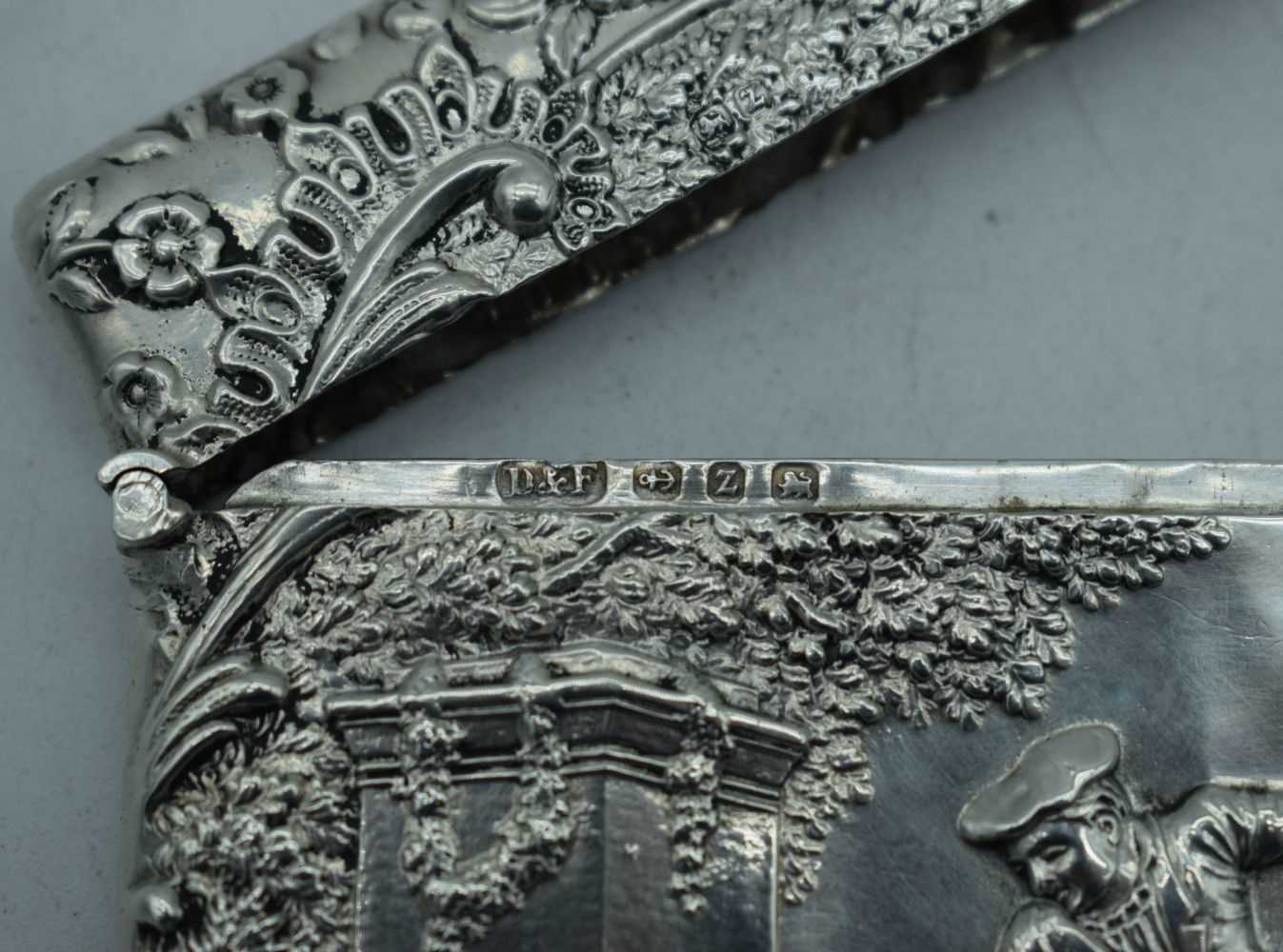 AN ANTIQUE SILVER REPOUSSE CARD CASE. Birmingham 1899. 73.5 grams. 10 cm x 7.5 cm. - Image 3 of 6