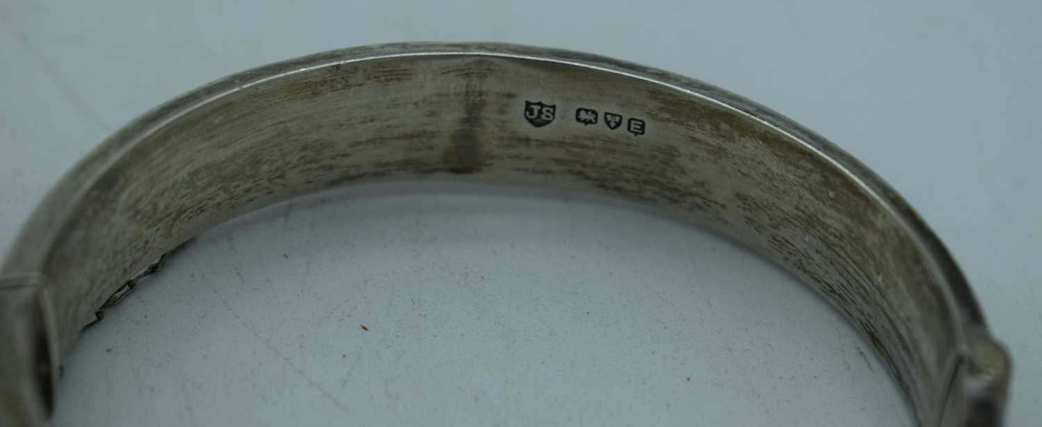 TWO SILVER BANGLES. Chester 1955 & Birmingham 1960. 33 grams. Largest 6 cm wide. (2) - Image 2 of 3