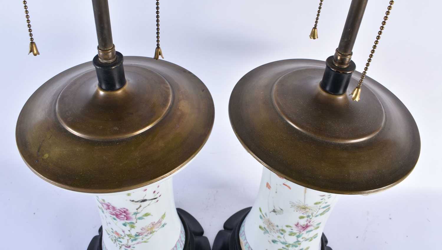 A LARGE PAIR OF EARLY 20TH CENTURY CHINESE PORCELAIN FAMILLE ROSE FLARED LAMPS Guangxu. 58 cm high. - Image 4 of 5