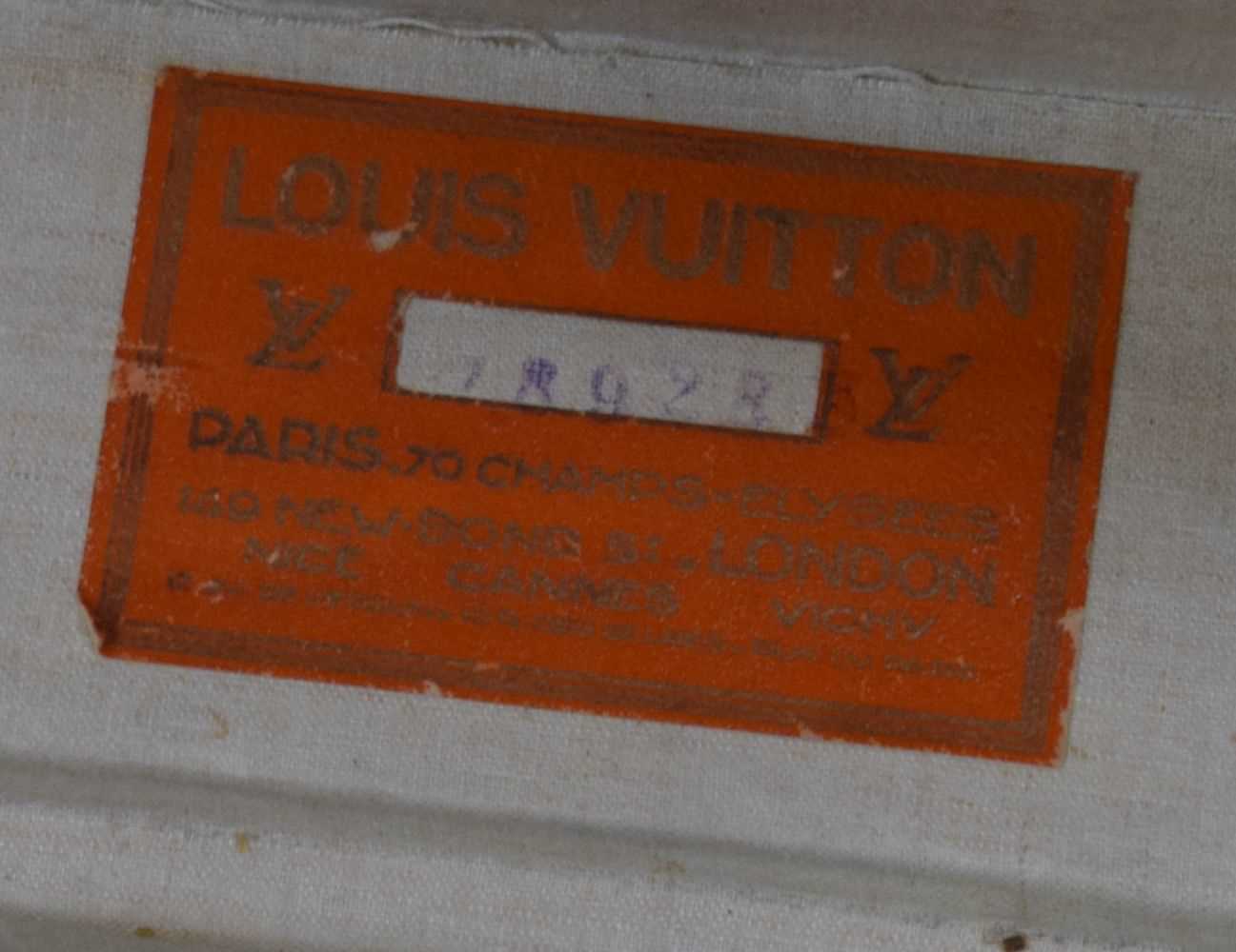 A Louis Vuitton suitcase 22 x 76 x 46 cm. - Image 5 of 14