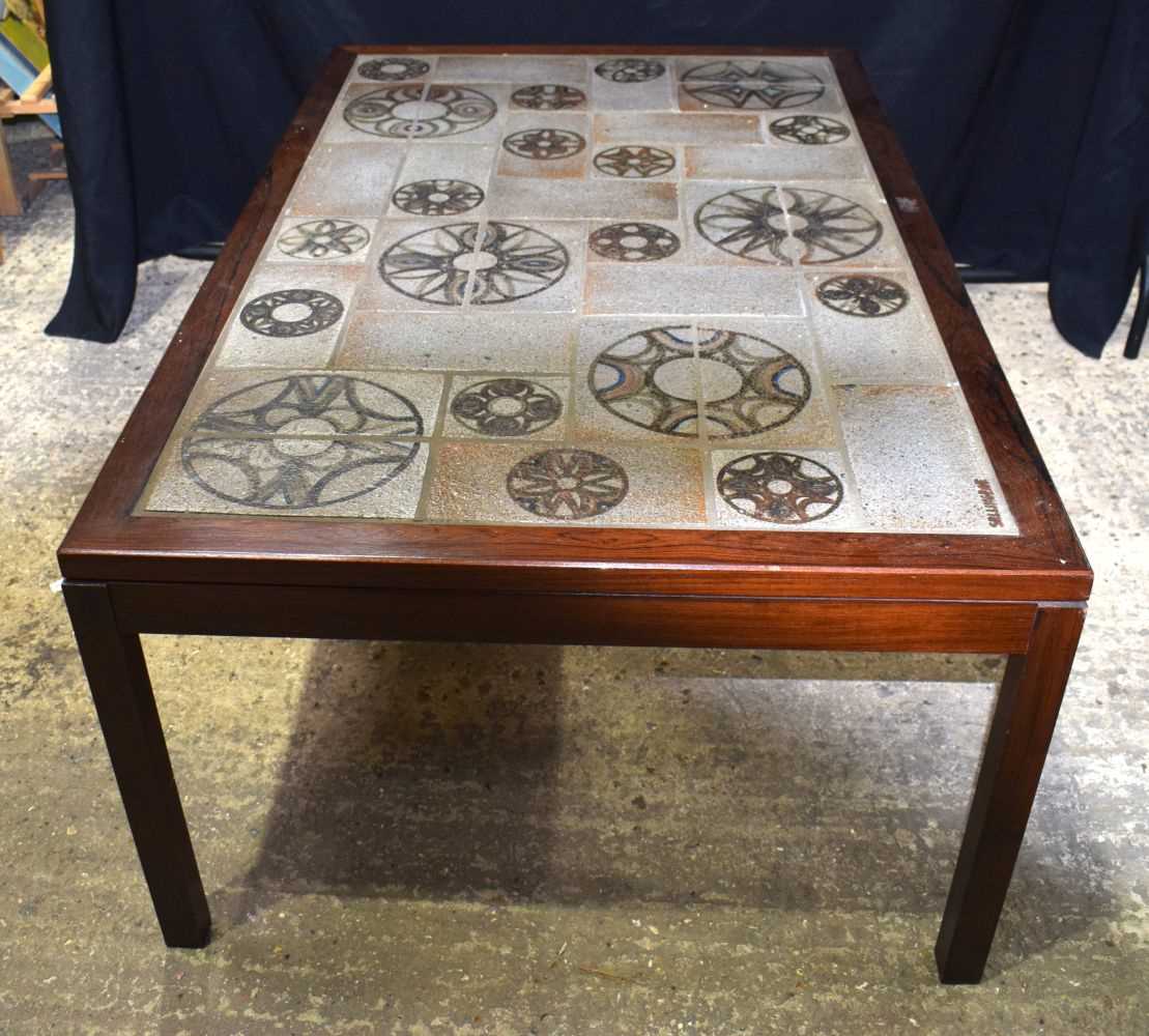 A Danish Sallingboe Rosewood coffee table 51 x 128 x 81 cm. - Image 5 of 10