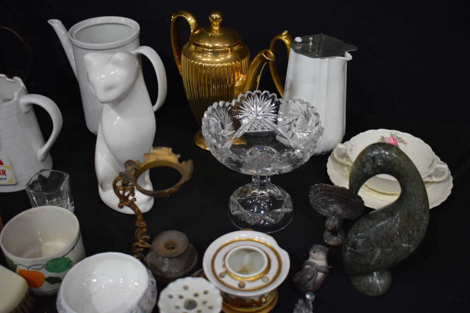 A collection of Glass and Ceramics etc (Qty). - Image 5 of 12