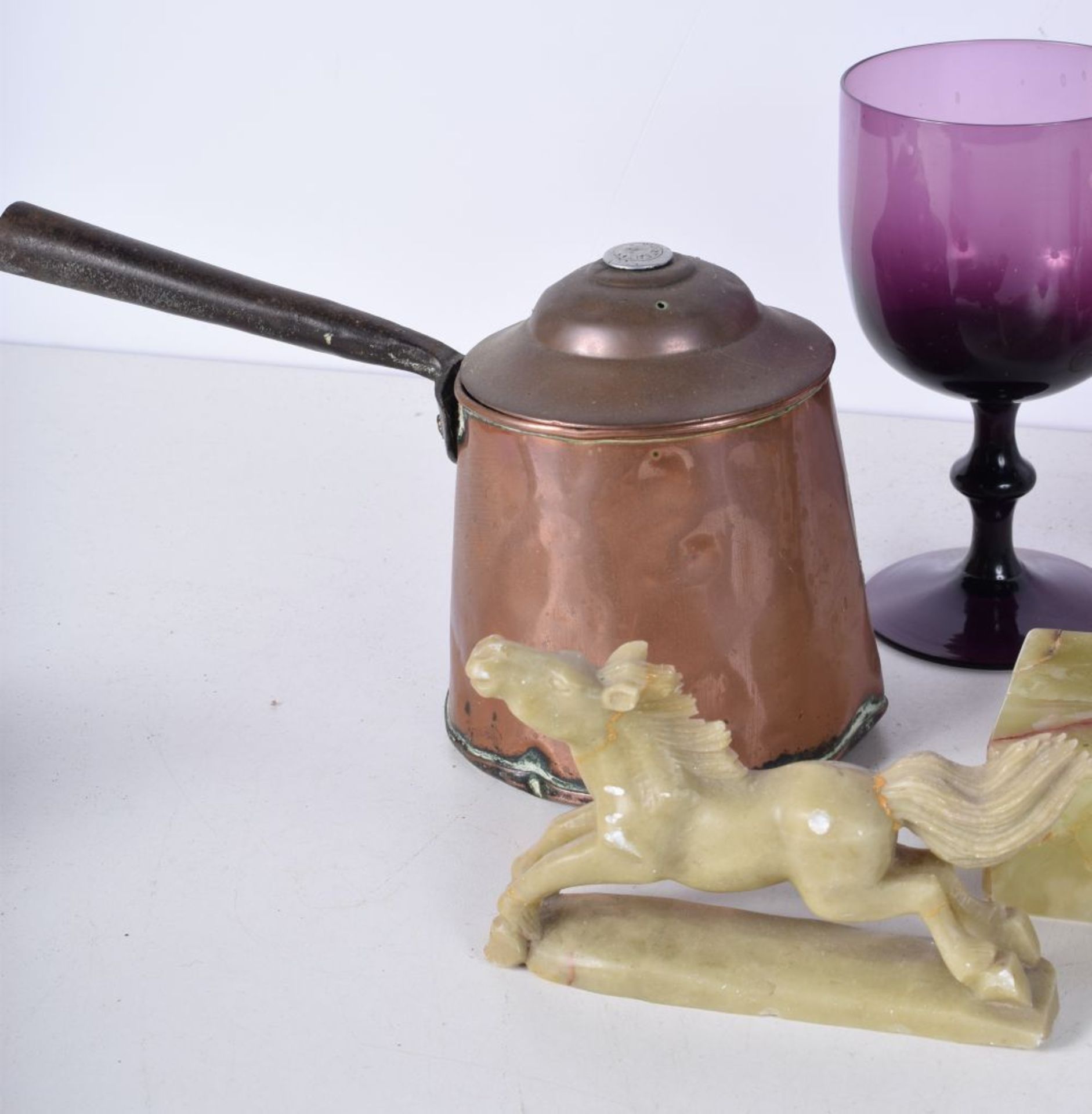 A collection of Onyx together with a Chinese Soapstone horse,a vintage Copper kettle and glassware - Image 7 of 8