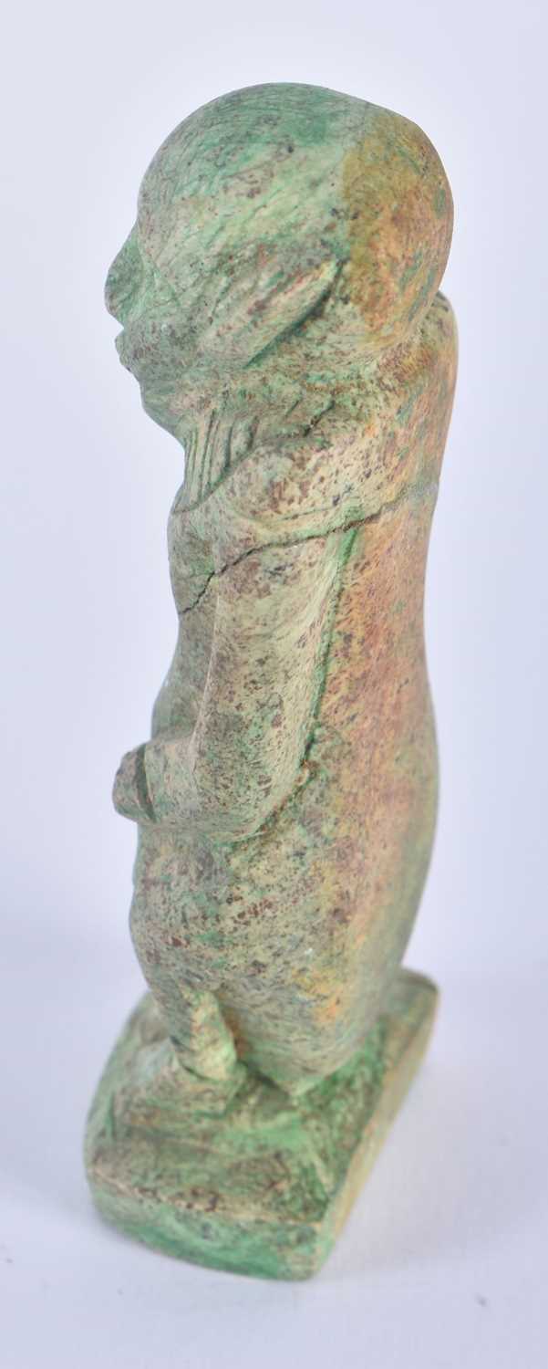 AN ANCIENT EGYPTIAN STYLE STATUE OF THE GOD DWARF PATALKOS. Possibly 664-332 BC. 10 cm high. - Image 3 of 4