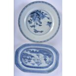 AN 18TH CENTURY CHINESE EXPORT BLUE AND WHITE PORCELAIN DISH Qianlong, together with a similar