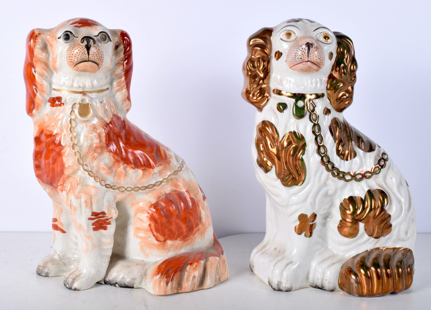 Two staffordshire flat back dogs together with a Copeland Spode meat platter 43 x 33 cm (3) - Bild 4 aus 5