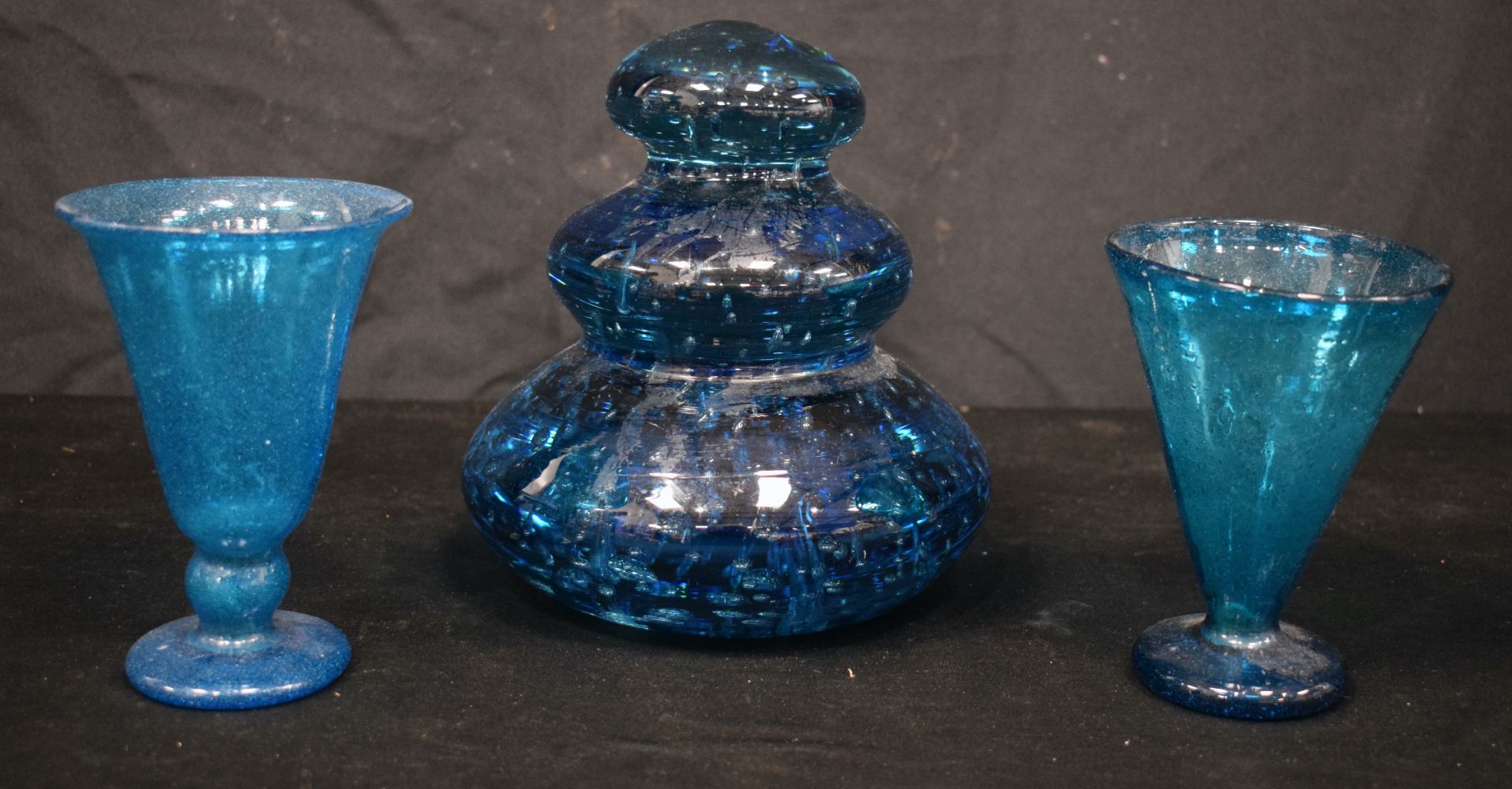 A collection of glass decanters,glasses, art glass, jug, ice bucket etc (largest 30 cm 10) - Image 7 of 8