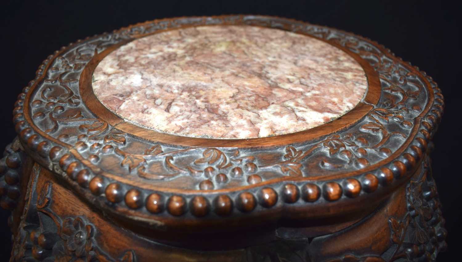 A Fine and Large 19th Century Chinese carved hardwood marble top stand 124 x 41 cm - Image 5 of 28