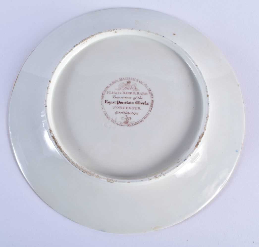 A LATE 18TH/19TH CENTURY FLIGHT BARR AND BARR WORCESTER ARMORIAL PLATE painted with a rearing - Image 5 of 5