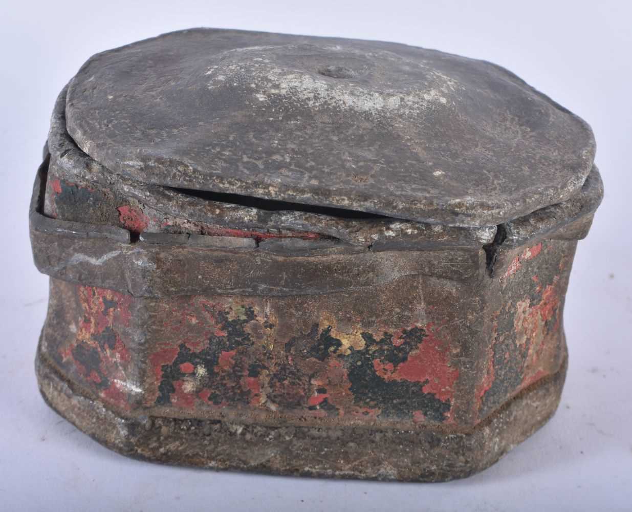 A GEORGE III PAINTED LEAD TOBACCO BOX AND COVER. 14 cm x 10 cm.