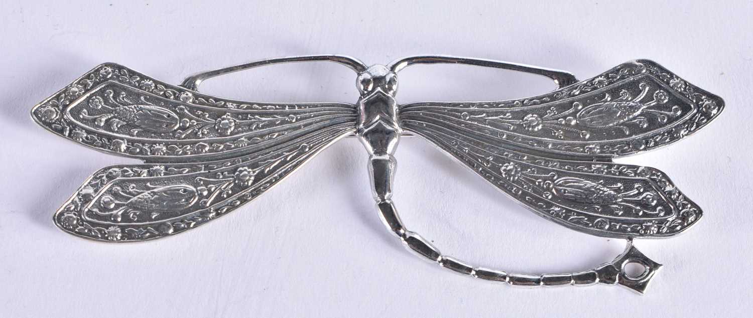 A SILVER DRAGONFLY PENDANT. 20.6 grams. 9.75 cm x 3.5 cm.