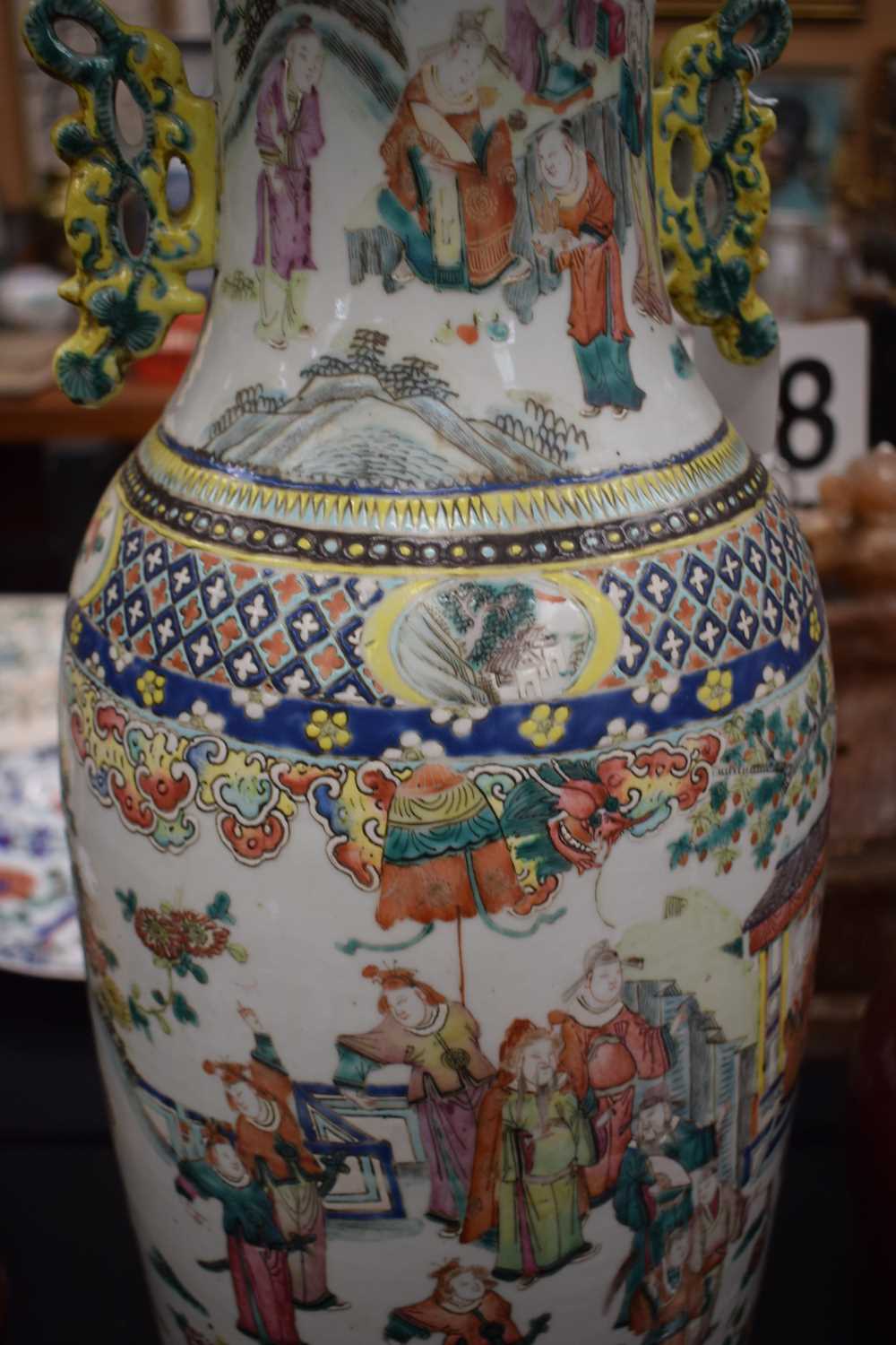 A LARGE 19TH CENTURY CHINESE CANTON FAMILLE ROSE TWIN HANDLED VASE Qing. 57 cm high. - Image 16 of 32