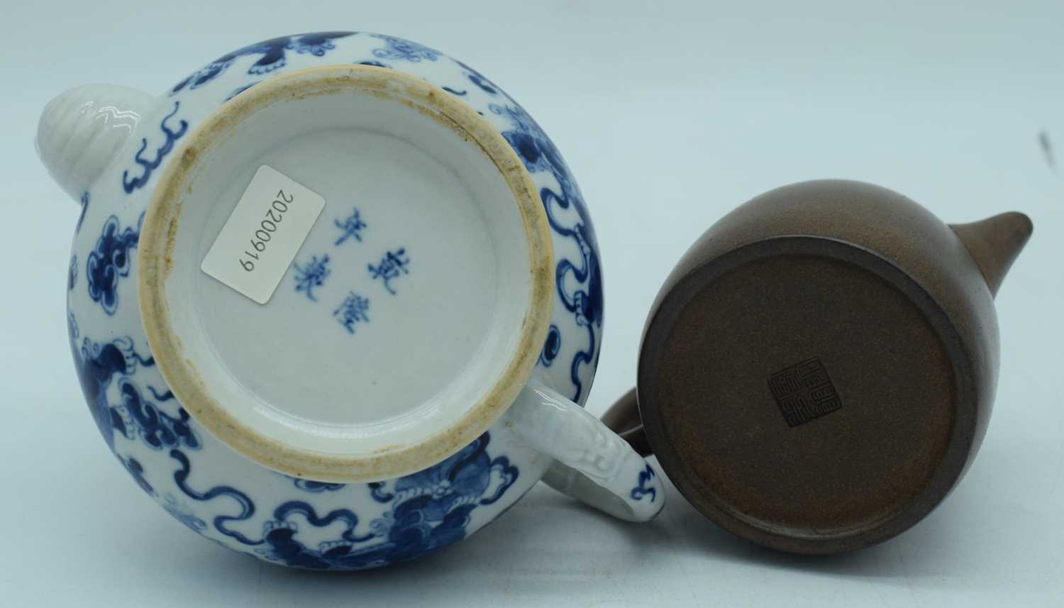 A Chinese porcelain blue and white Tea pot together with a Yixing Teapot 11cm (2). - Image 4 of 22