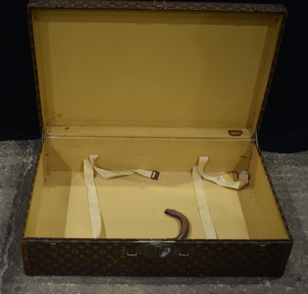 A Louis Vuitton suitcase 21 x 80 x 52 cm. - Image 7 of 10