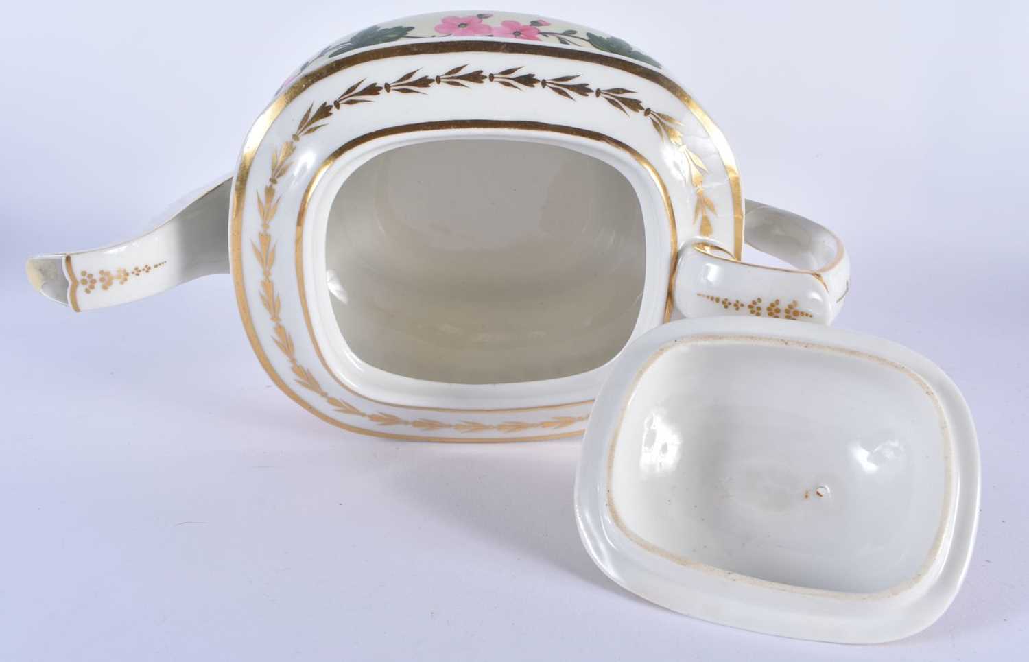 ASSORTED EARLY TO MID 19TH CENTURY WORCESTER PORCELAIN WARES in various forms and sizes. (qty) - Image 14 of 15