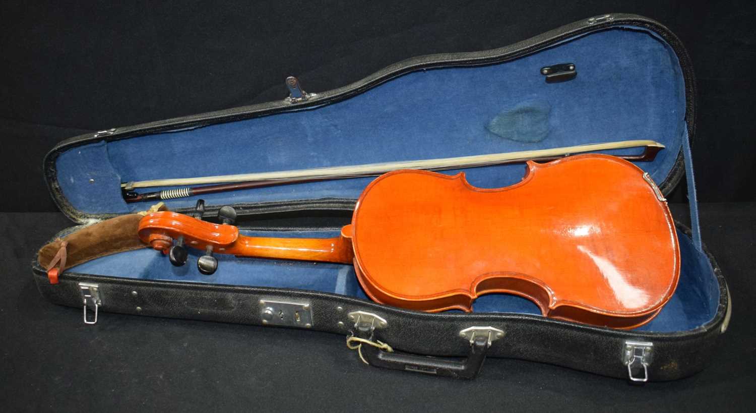 A collection of cased Violins including A Stradivarius copy (3). - Image 6 of 14