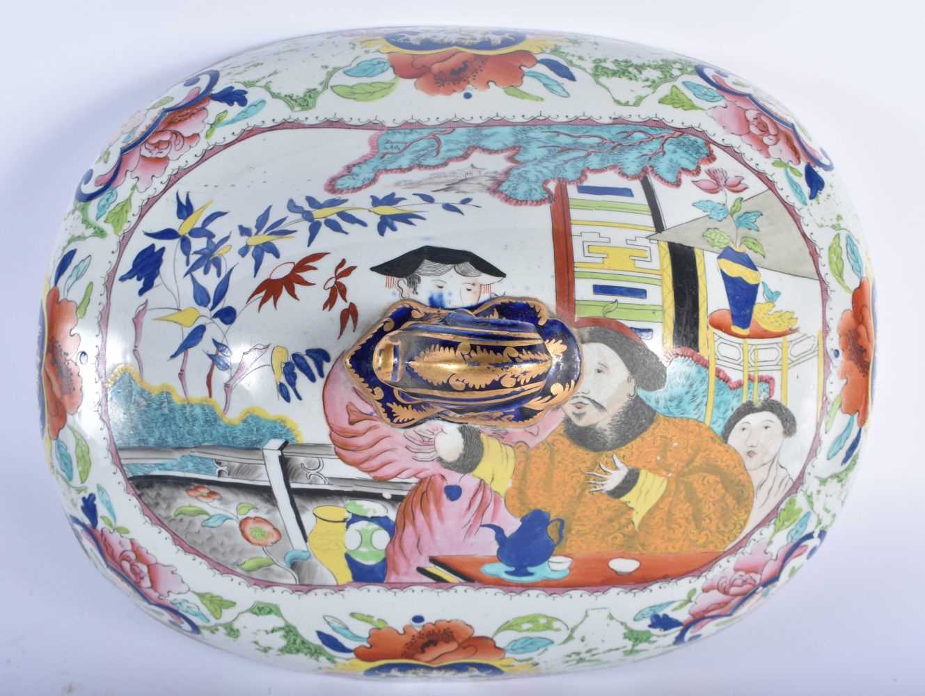 A VERY RARE LARGE 19TH CENTURY MASONS IRONSTONE TUREEN AND COVER decorated in the Mandarin - Image 3 of 6