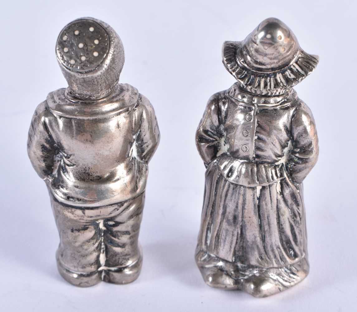 A PAIR OF ANTIQUE DUTCH SILVER FIGURAL CONDIMENTS. 124 grams. 8 cm x 3.5 cm. - Image 3 of 4