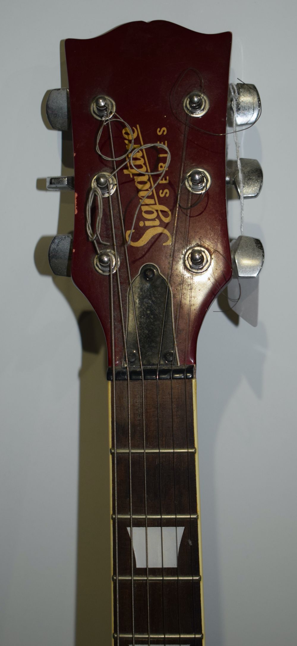 A Signature Series Electric guitar - Image 8 of 10