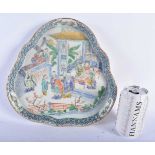 A LARGE 19TH CENTURY CHINESE FAMILLE VERTE PORCELAIN TREFOIL SHAPED DISH Qing, painted with