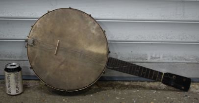 An antique banjo 69 cm.