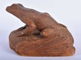 A MOUSEMAN STYLE CARVED PINE FIGURE OF A FROG. 20 cm x 14 cm.