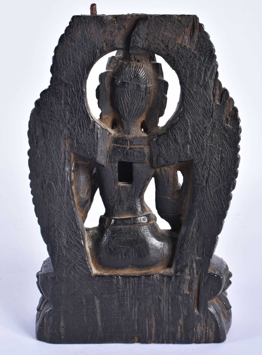 A FINE 17TH/18TH CENTURY CHINESE CARVED ZITAN FIGURE OF A BUDDHA King/Qing. 18cm x 11cm. - Image 10 of 12