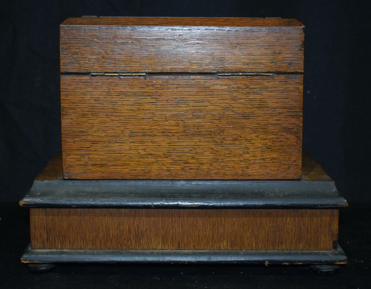 A 19th Century Oak Desk top stationary stand with a silver presentation plaque dated 1880 25 x 31 - Image 8 of 8