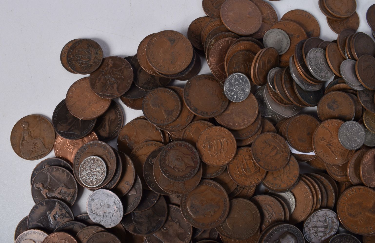 A collection of British coins (QTY) - Image 8 of 12