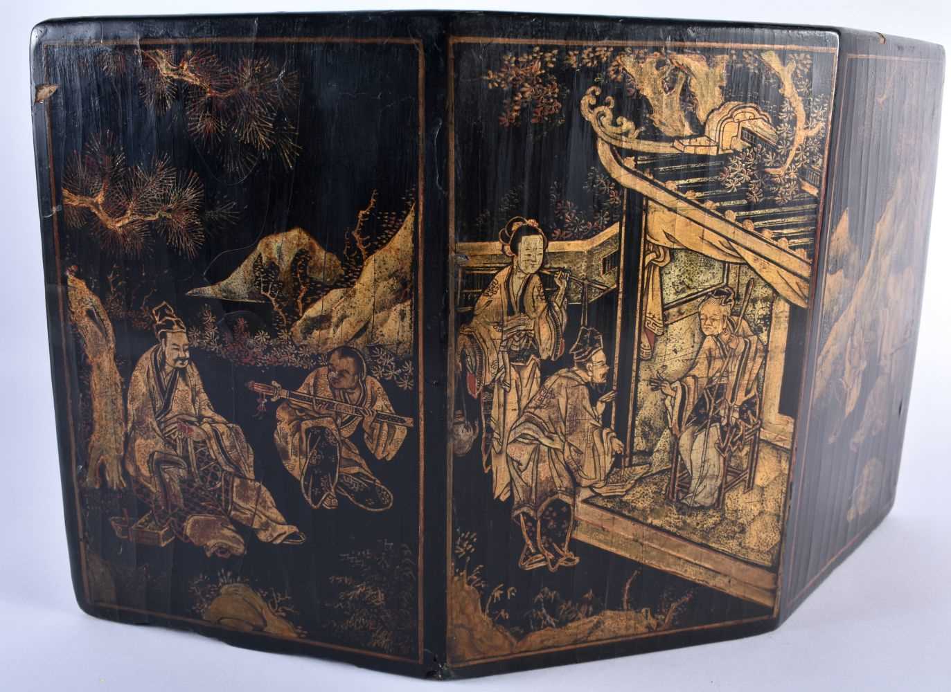 A LARGE AND UNUSUAL 19TH CENTURY CHINESE BLACK LACQUERED MARBLE STAND Qing, painted with figures and - Image 3 of 7