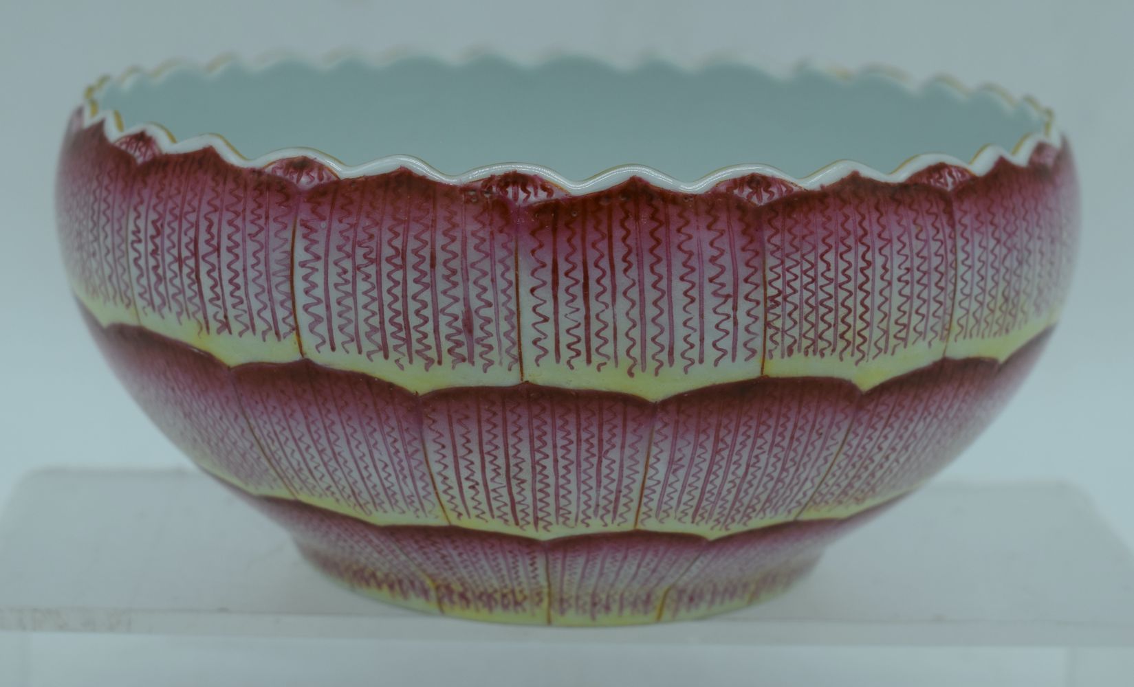 A Chinese porcelain lotus flower bowl 7 x 15 cm. - Image 6 of 8