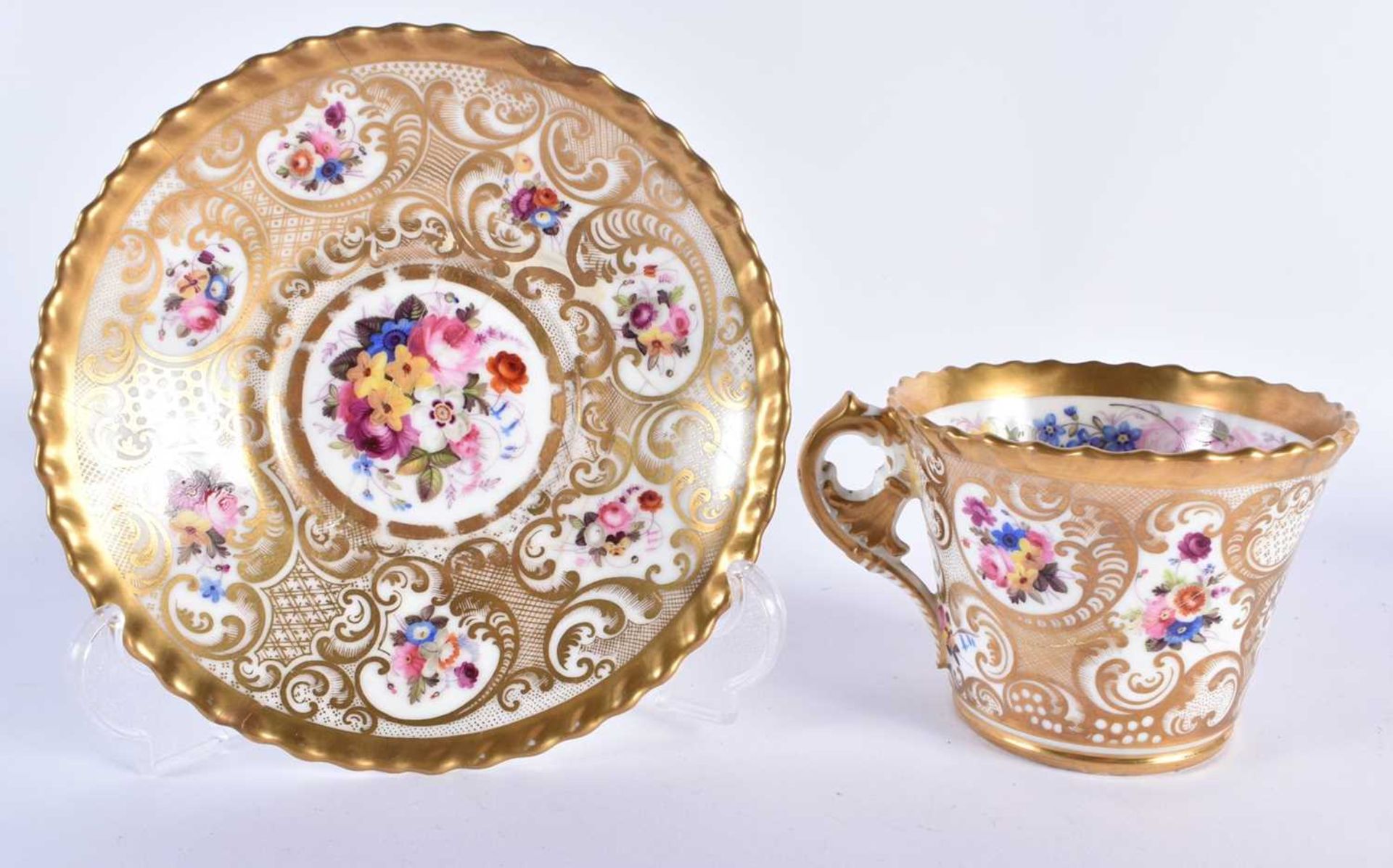THREE EARLY 19TH CENTURY CHAMBERLAINS WORCESTER PORCELAIN CUPS AND SAUCERS painted with armorials - Image 5 of 31